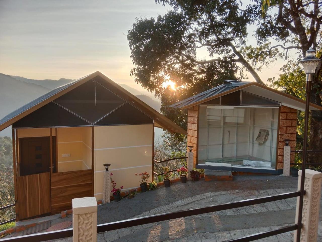 Cloudscape Homestay Pīrmed Zewnętrze zdjęcie