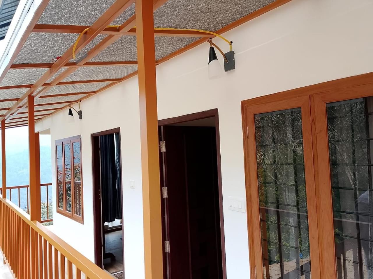 Cloudscape Homestay Pīrmed Zewnętrze zdjęcie